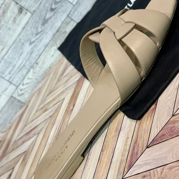 Saint Laurent Sandals Tribute Mules in Smooth Leather - Picture 5 of 12